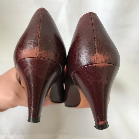 Salvatore Ferragamo Vintage Red 2.5” Heel Pumps Women Sz 7B Made in Italy - Picture 11 of 14